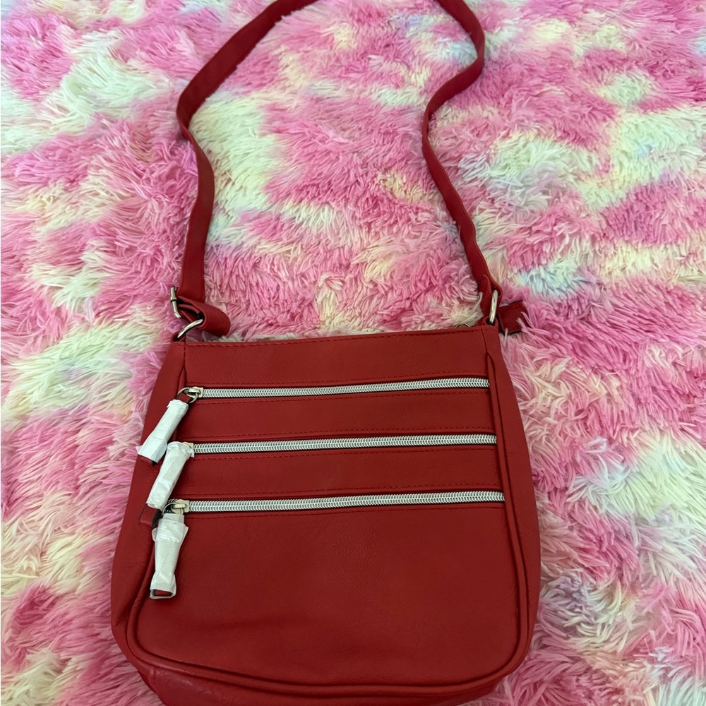 Bueno Red Crossbody Bag with Modern Zipper Design
